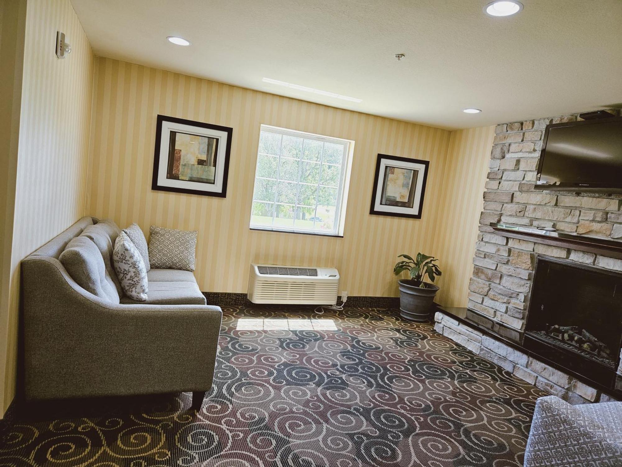 Cobblestone Inn & Suites - Bloomfield Luaran gambar