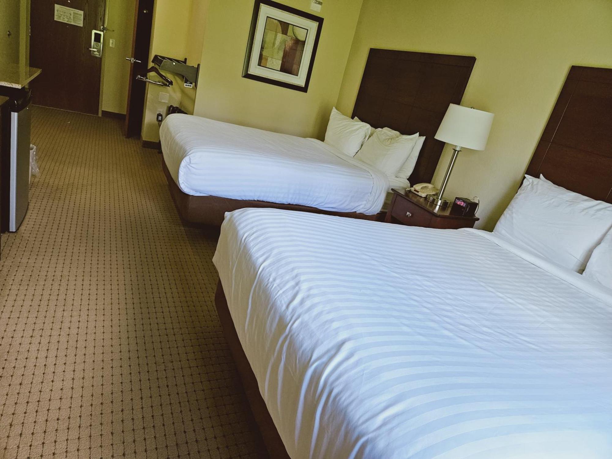 Cobblestone Inn & Suites - Bloomfield Luaran gambar