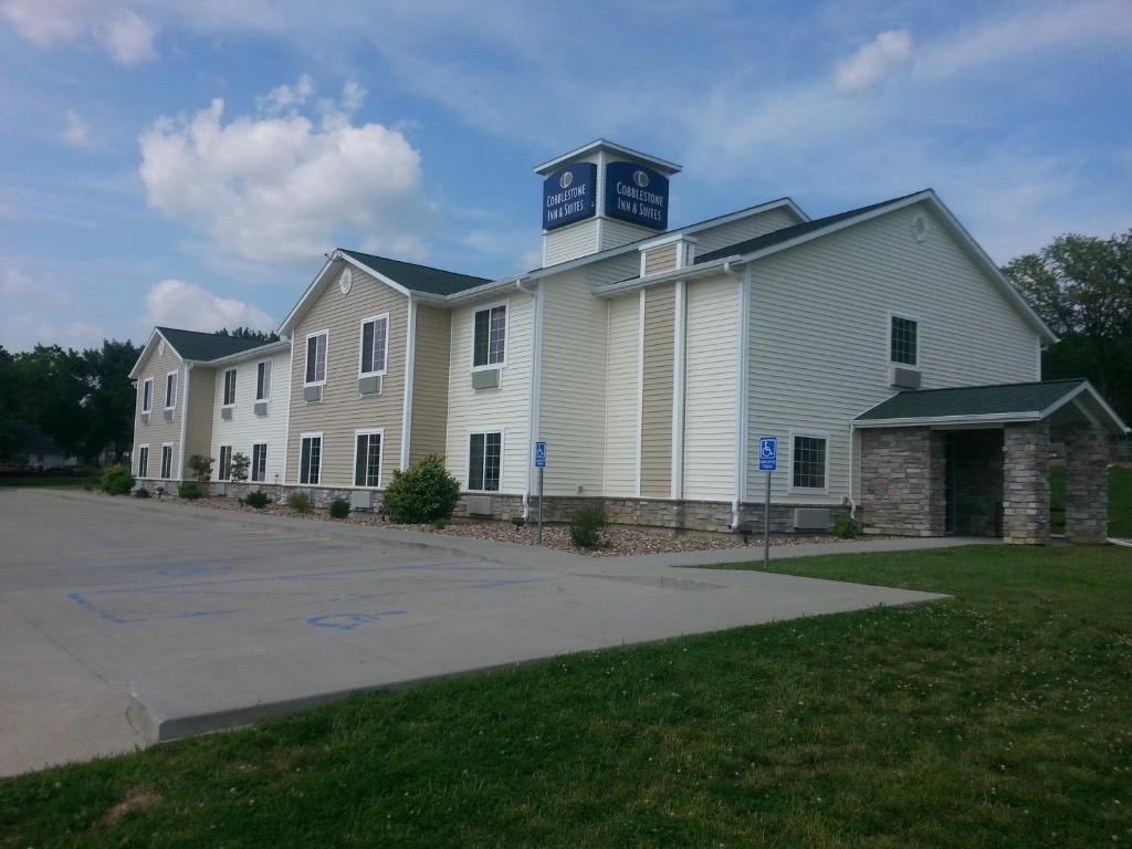 Cobblestone Inn & Suites - Bloomfield Luaran gambar