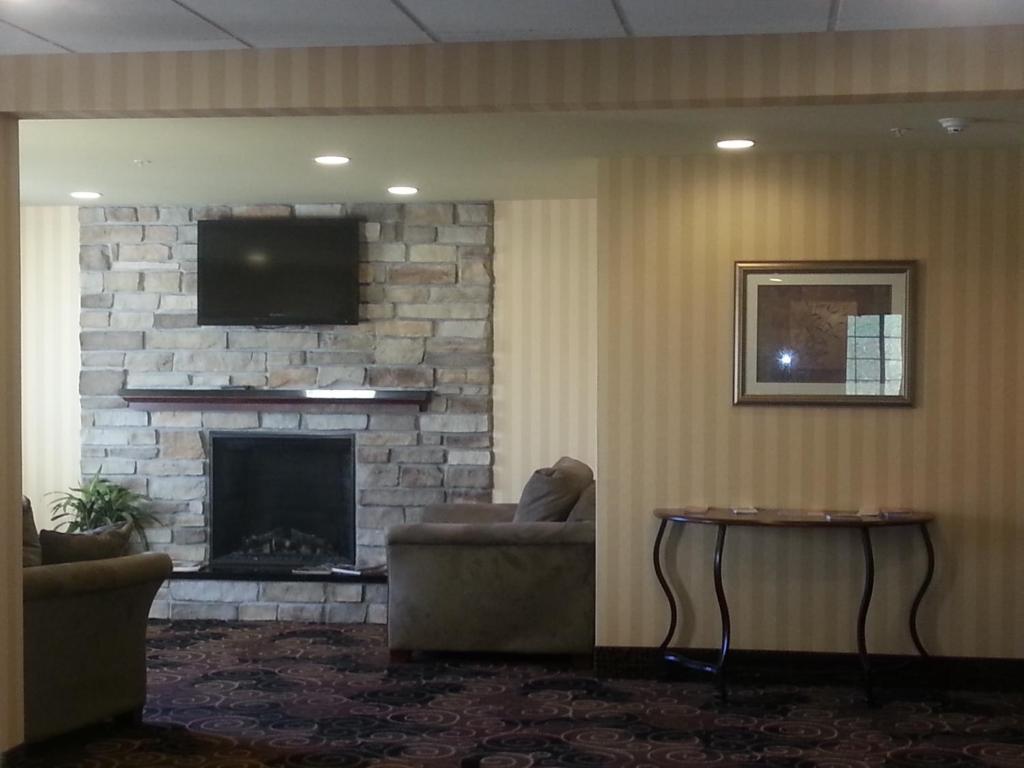 Cobblestone Inn & Suites - Bloomfield Luaran gambar