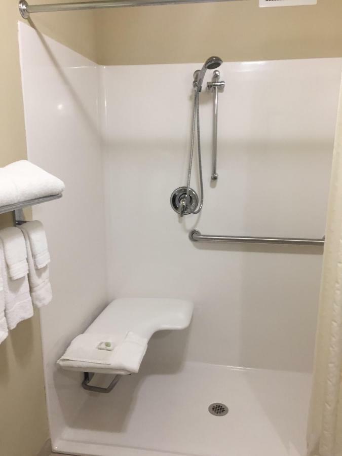 Cobblestone Inn & Suites - Bloomfield Luaran gambar